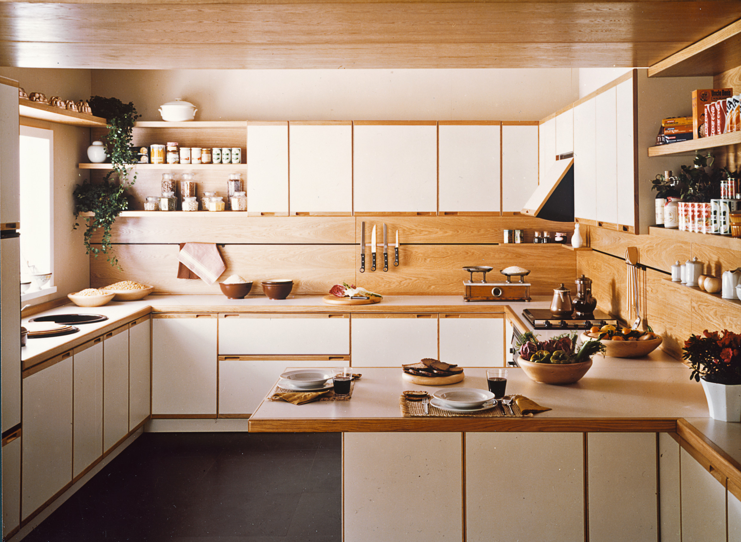 1981, Coriandolo by Luca Meda