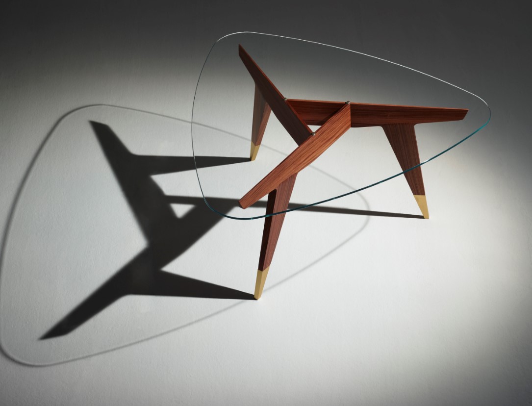 INFINITE LITTLE TABLE