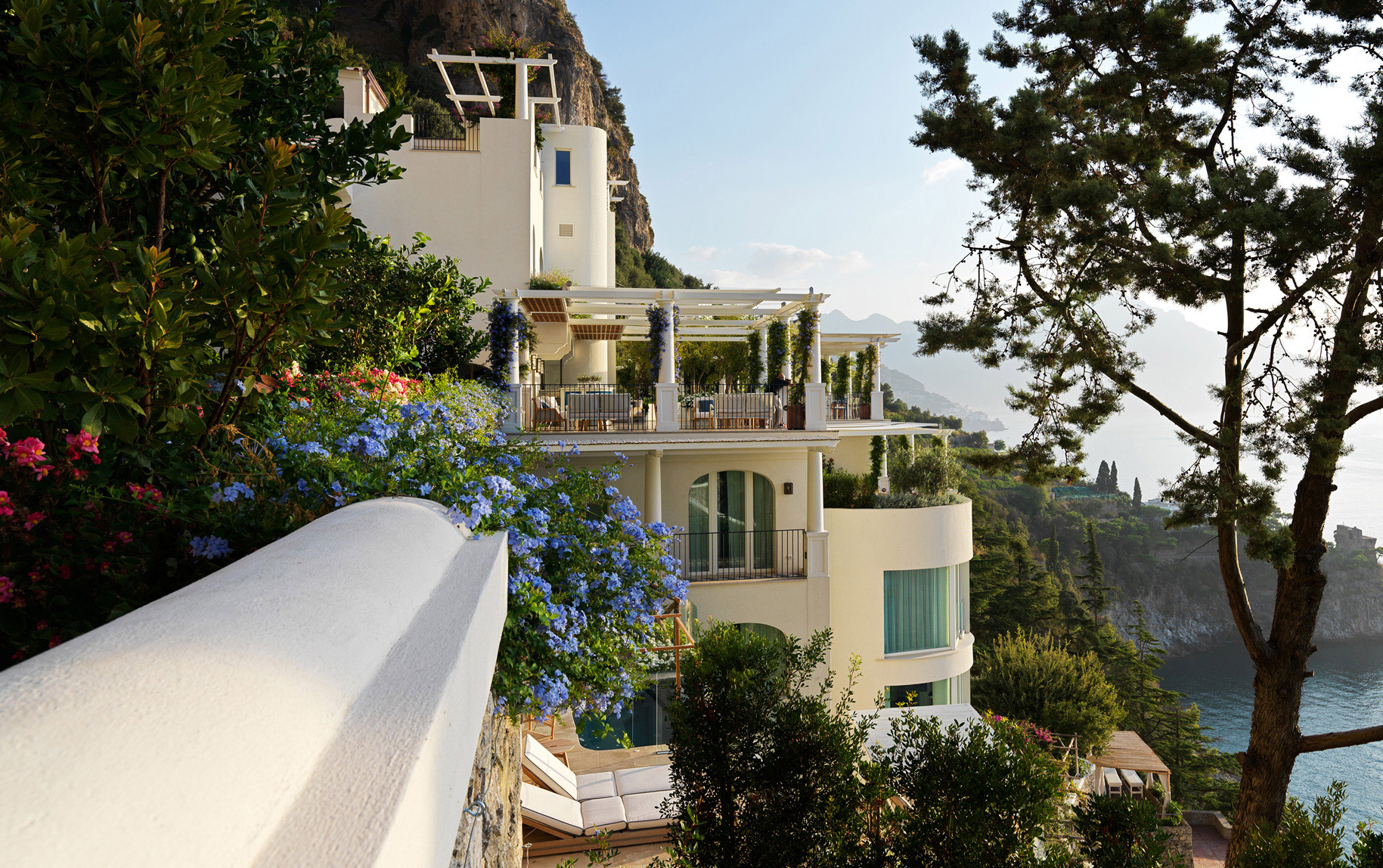 Mediterranean Living: Where Italian Design and Coastal Living Meet