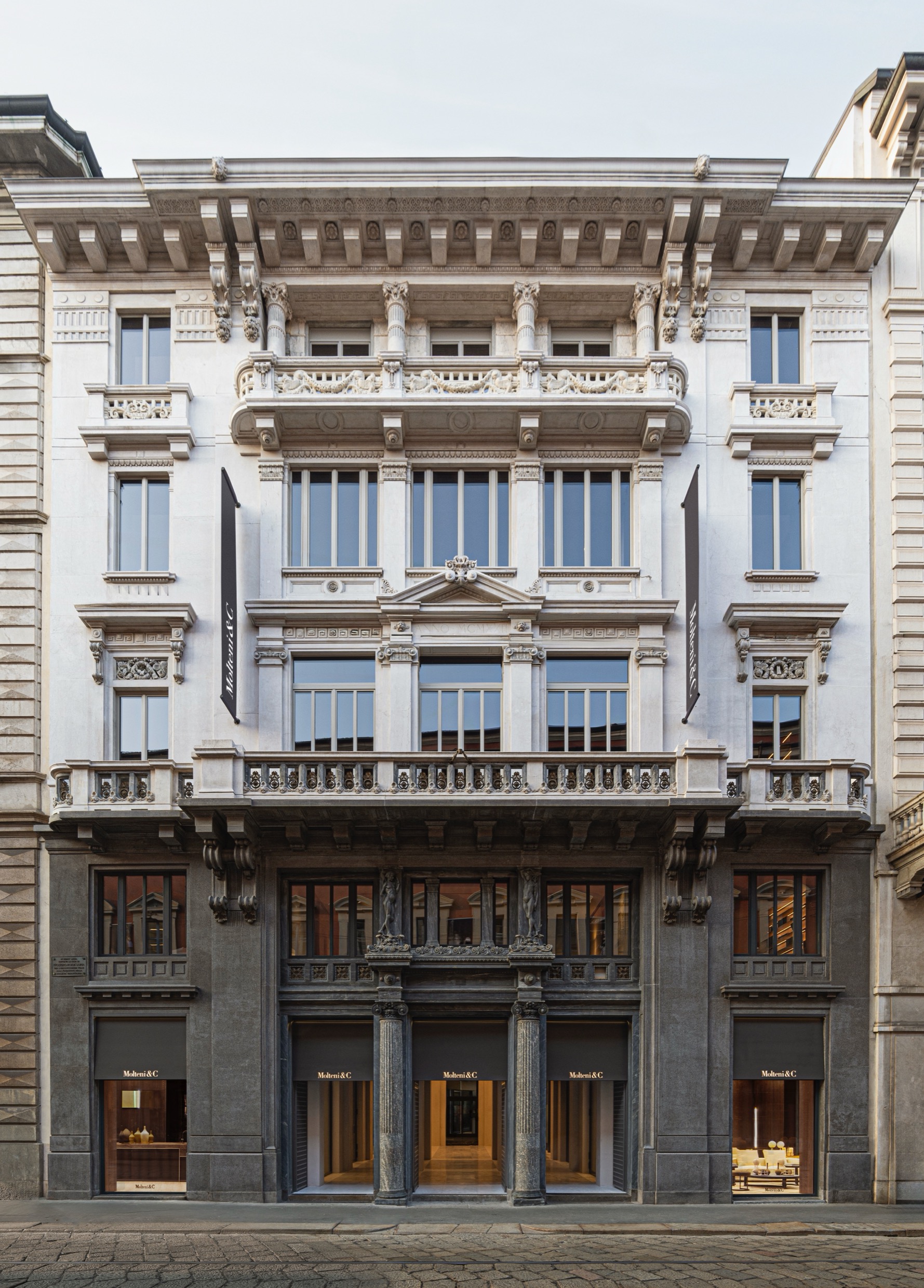 Palazzo Molteni | Via Manzoni 9, Milan