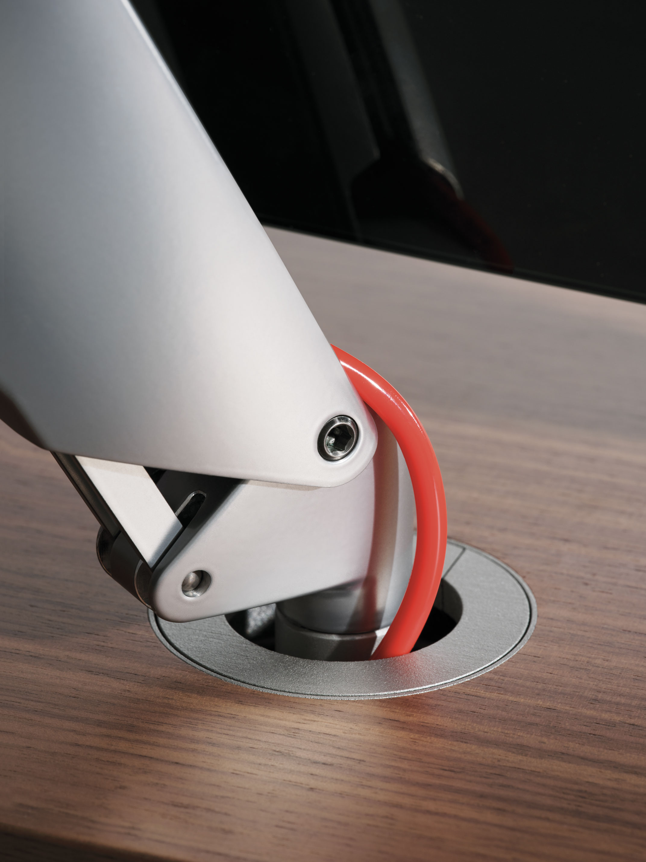 The UniArm, designed by Alberto and Francesco Meda to enable flexible and collaborative working.