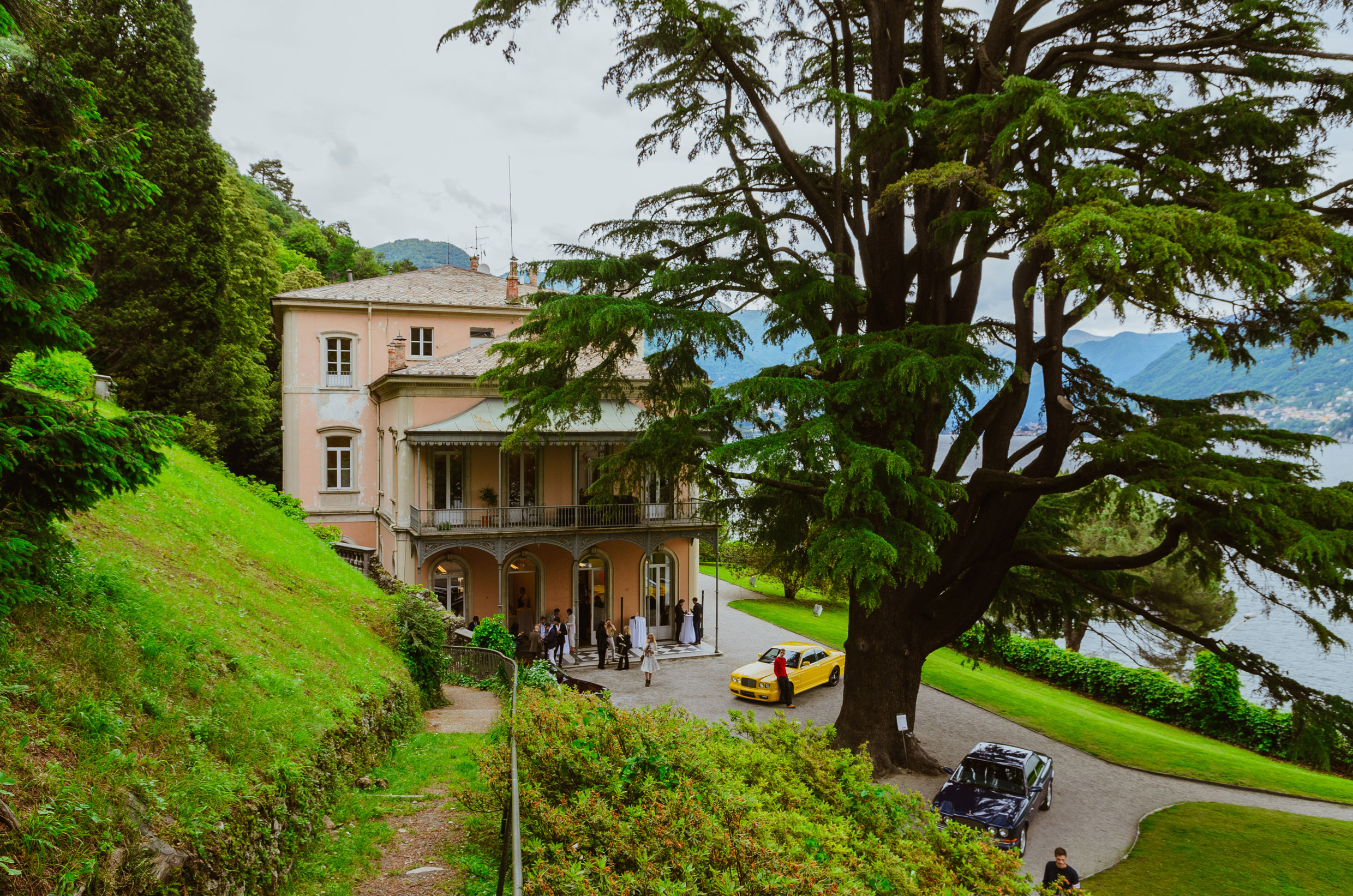 Molteni and Larusmiani for the 1st edition of fuori concorso at villa del grumello como