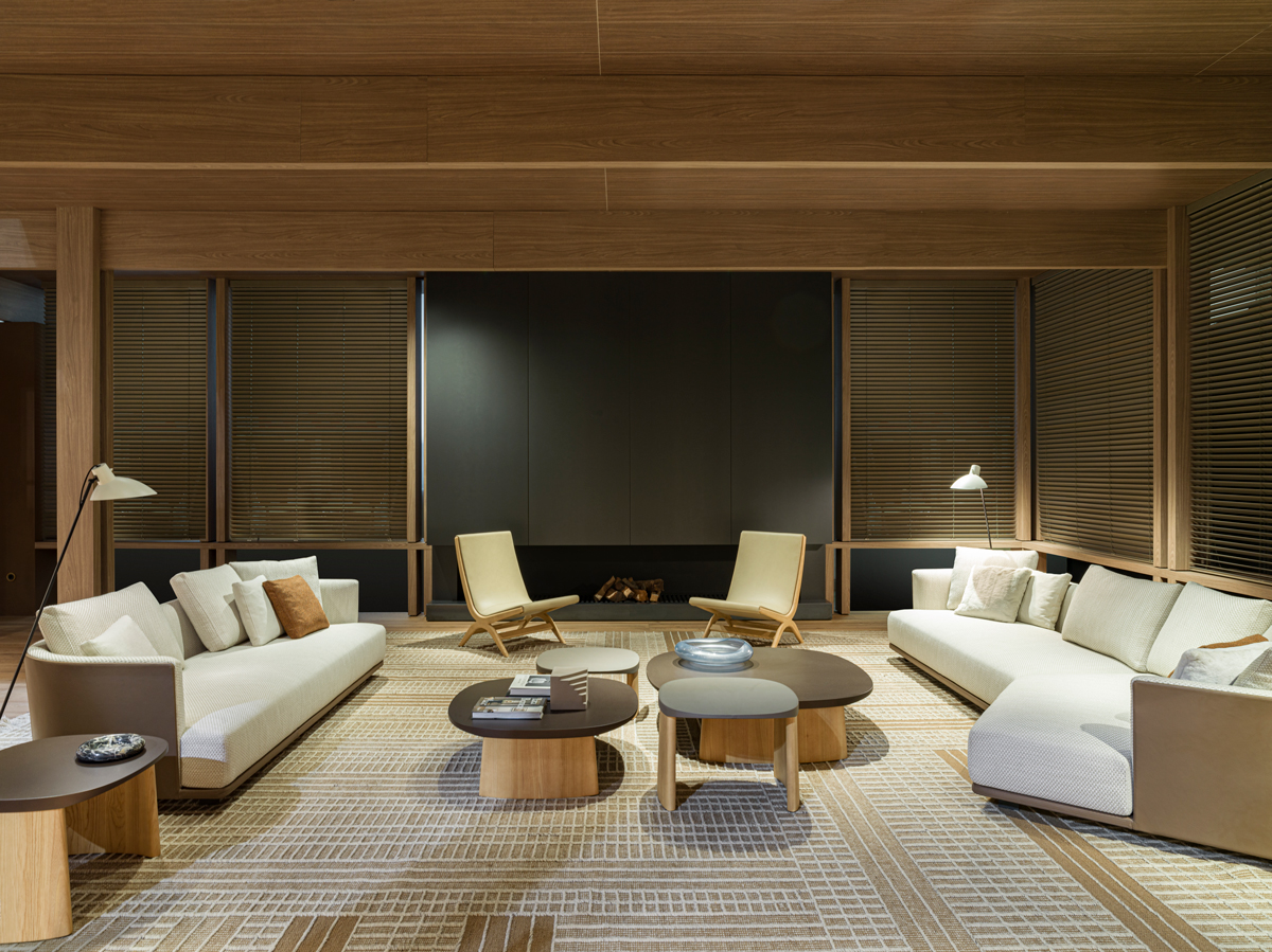 The 2022 Collection. A warm and fluid home.