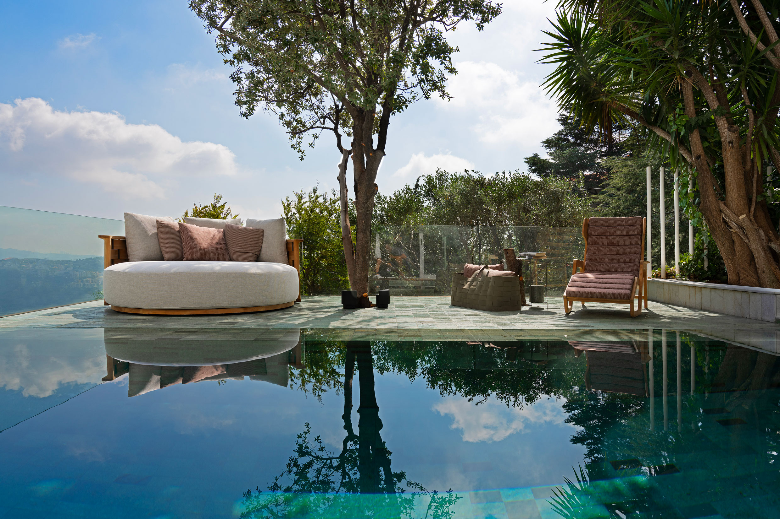 Outdoor Living: Private Villa in Lebanon