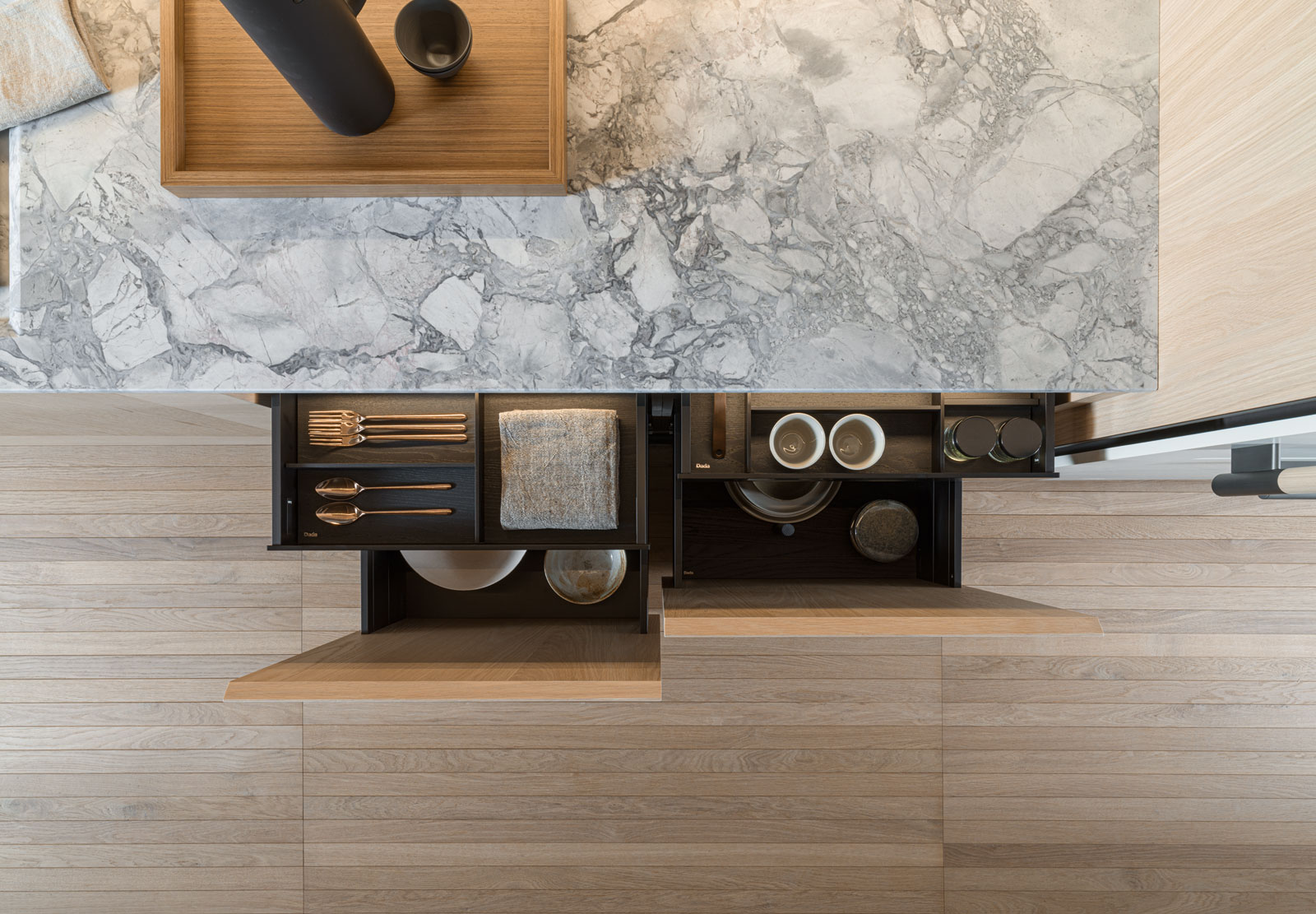 Black oak drawers and pan drawers accessories